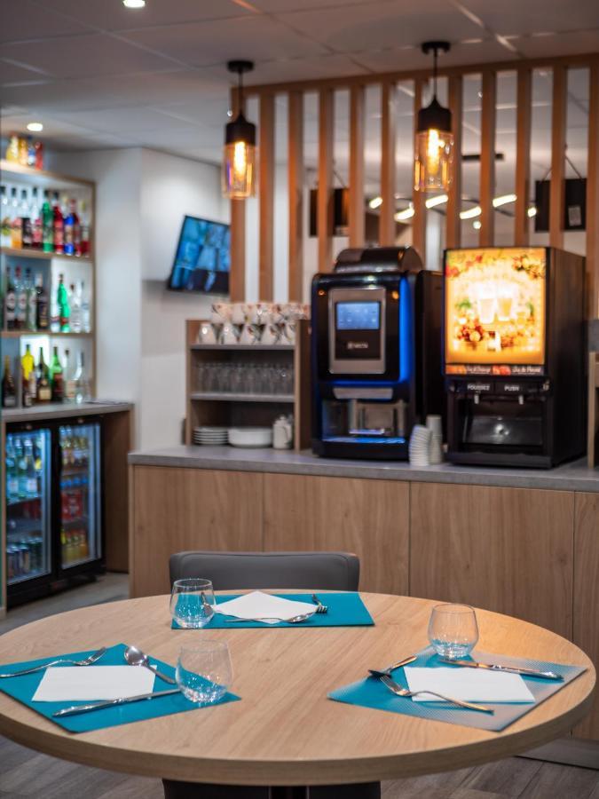 Contact Hotel Restaurant Bleu France - Eragny Cergy Exterior photo